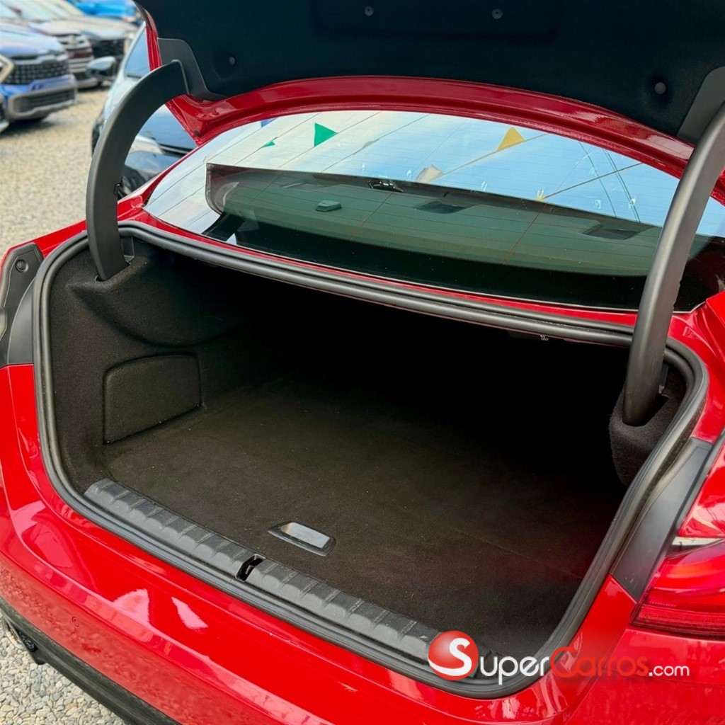 2021 BMW Serie 2 228i — foto 8 / 10