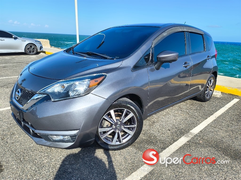 2017 Nissan Versa Note SV — foto 2 / 12
