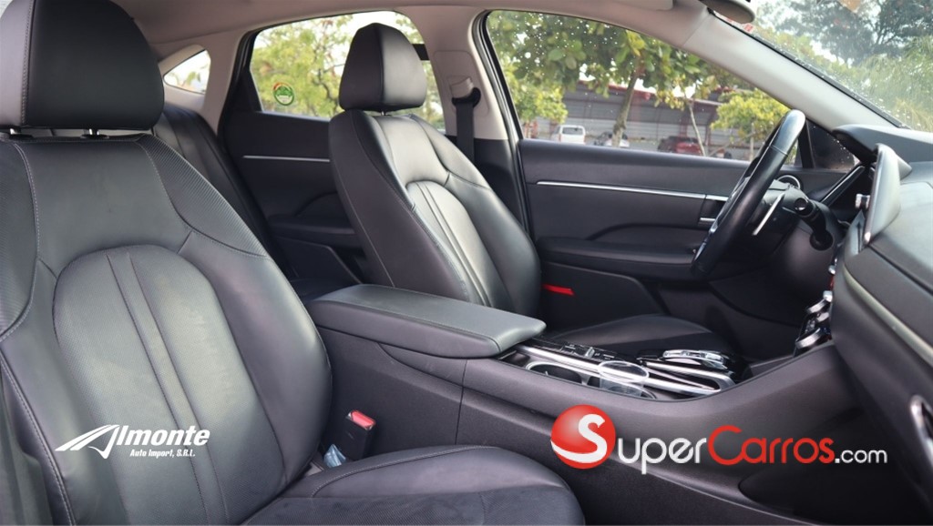 2021 Hyundai Sonata DN8 — foto 7 / 10