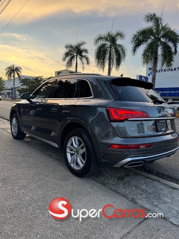 2022 Audi Q5 S-Line — foto 5 / 12