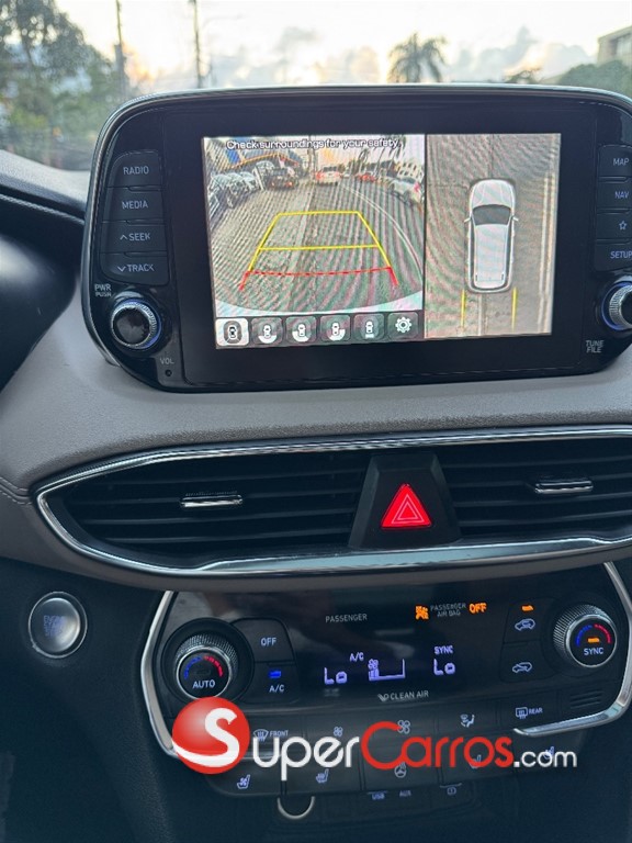 2020 Hyundai Santa Fe Limited — foto 9 / 11