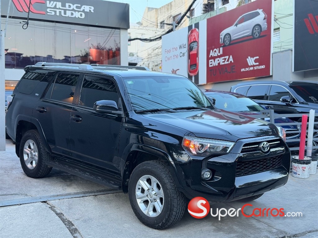 2023 Toyota 4 Runner SR5 — foto 3 / 12