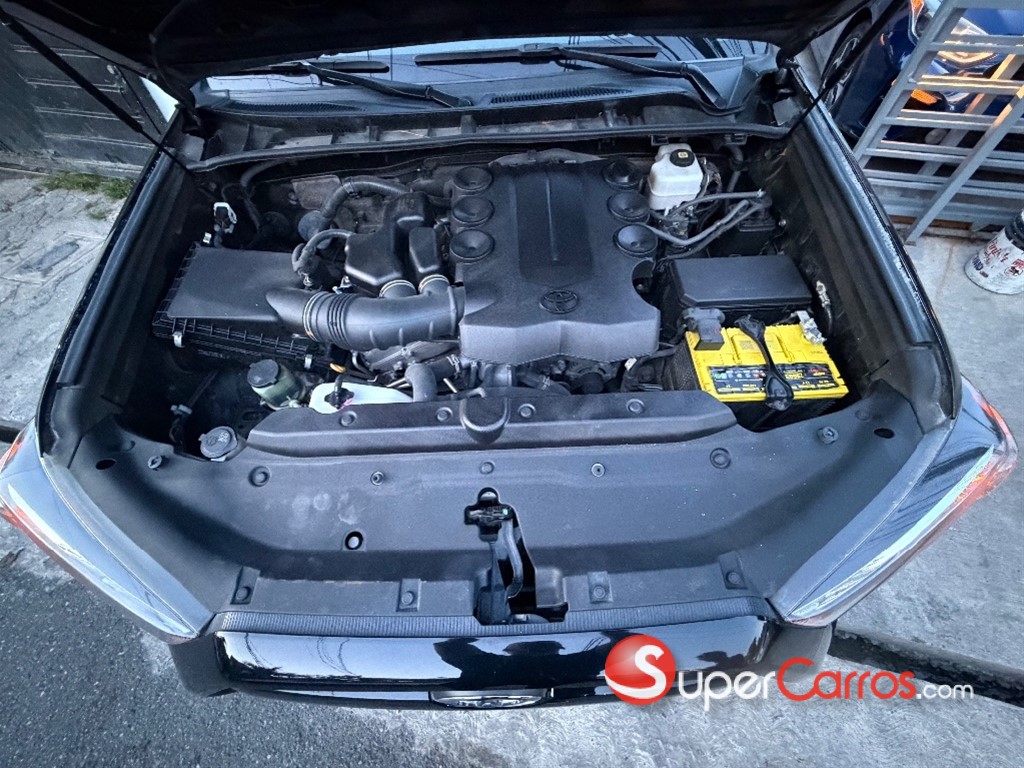 2023 Toyota 4 Runner SR5 — foto 12 / 12