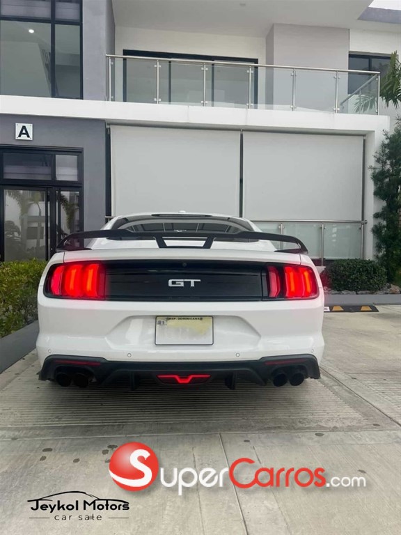 2019 Ford Mustang GT PREMIUM — foto 8 / 10