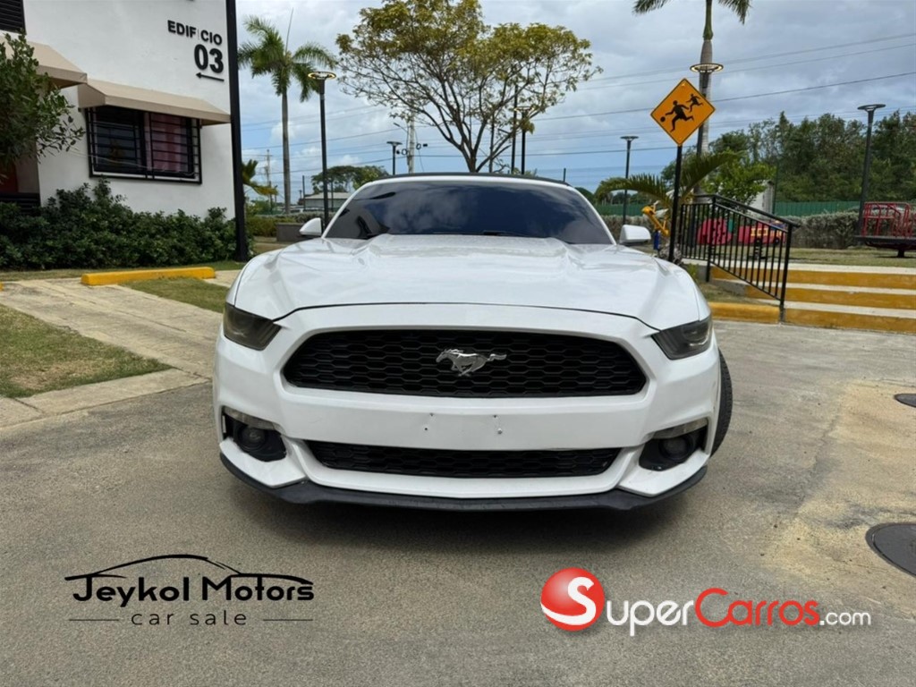 2017 Ford Mustang Ecoboost Premium — foto 11 / 12