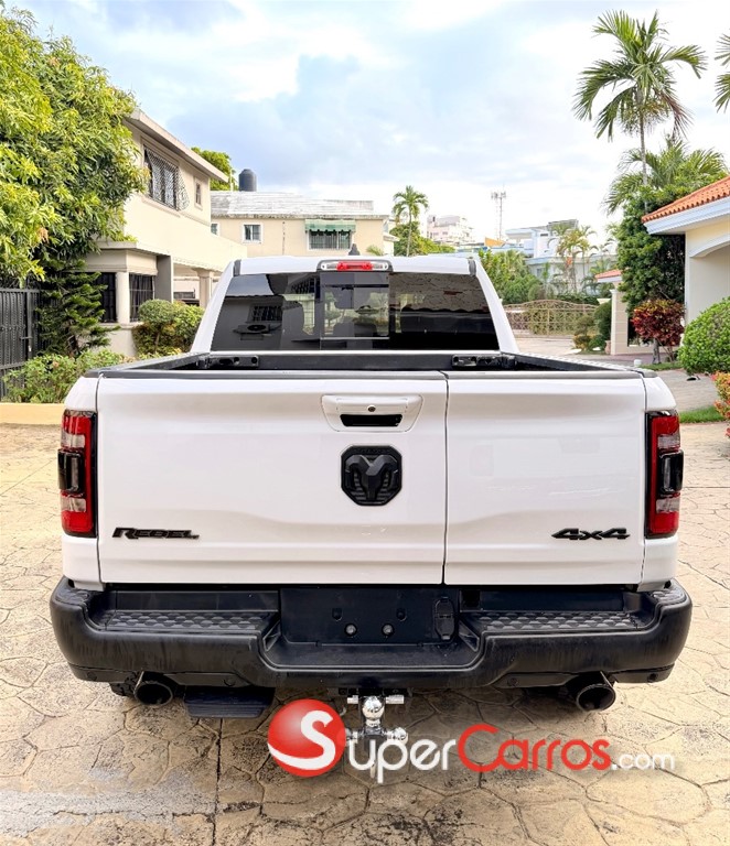 2021 Ram REBEL — foto 5 / 10