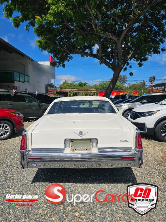 1977 Cadillac De Ville — foto 3 / 10