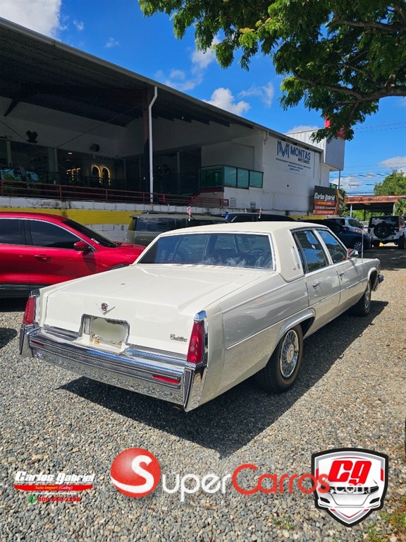 1977 Cadillac De Ville — foto 4 / 10