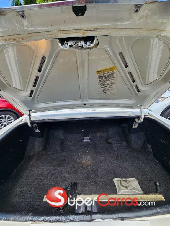 1977 Cadillac De Ville — foto 9 / 10
