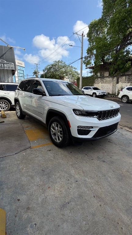2022 Jeep Grand Cherokee Limited — foto 2 / 10