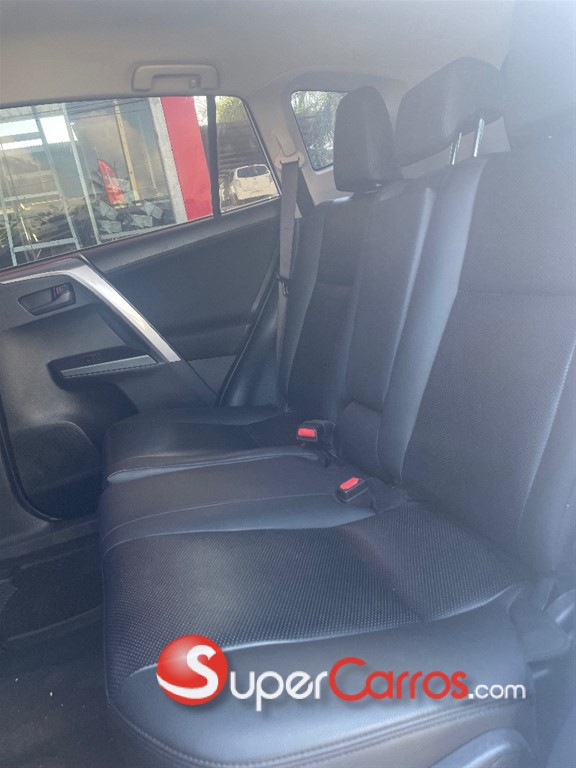2017 Toyota RAV4 LE — foto 5 / 9