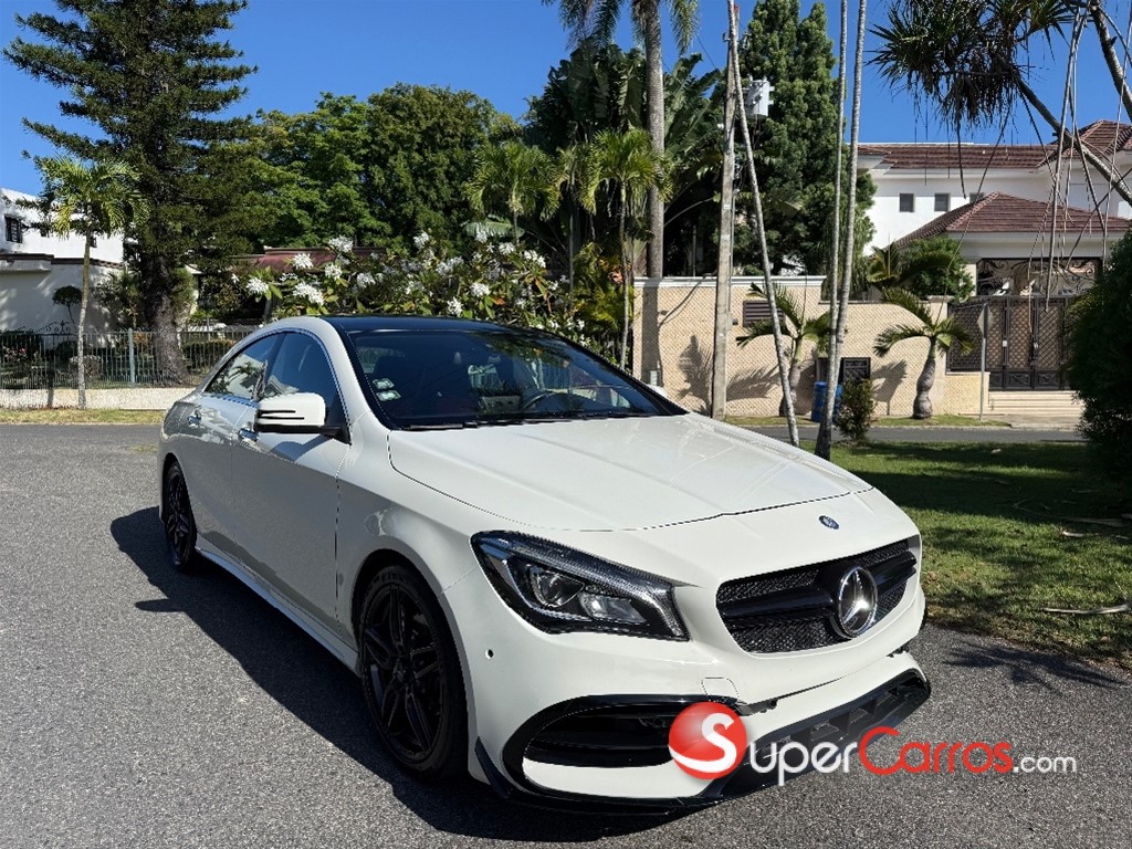 2017 Mercedes-Benz Clase CLA 250 AMG — foto 2 / 10