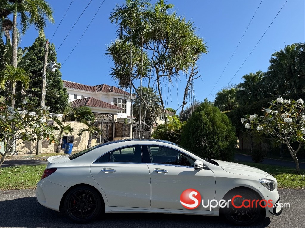 2017 Mercedes-Benz Clase CLA 250 AMG — foto 3 / 10