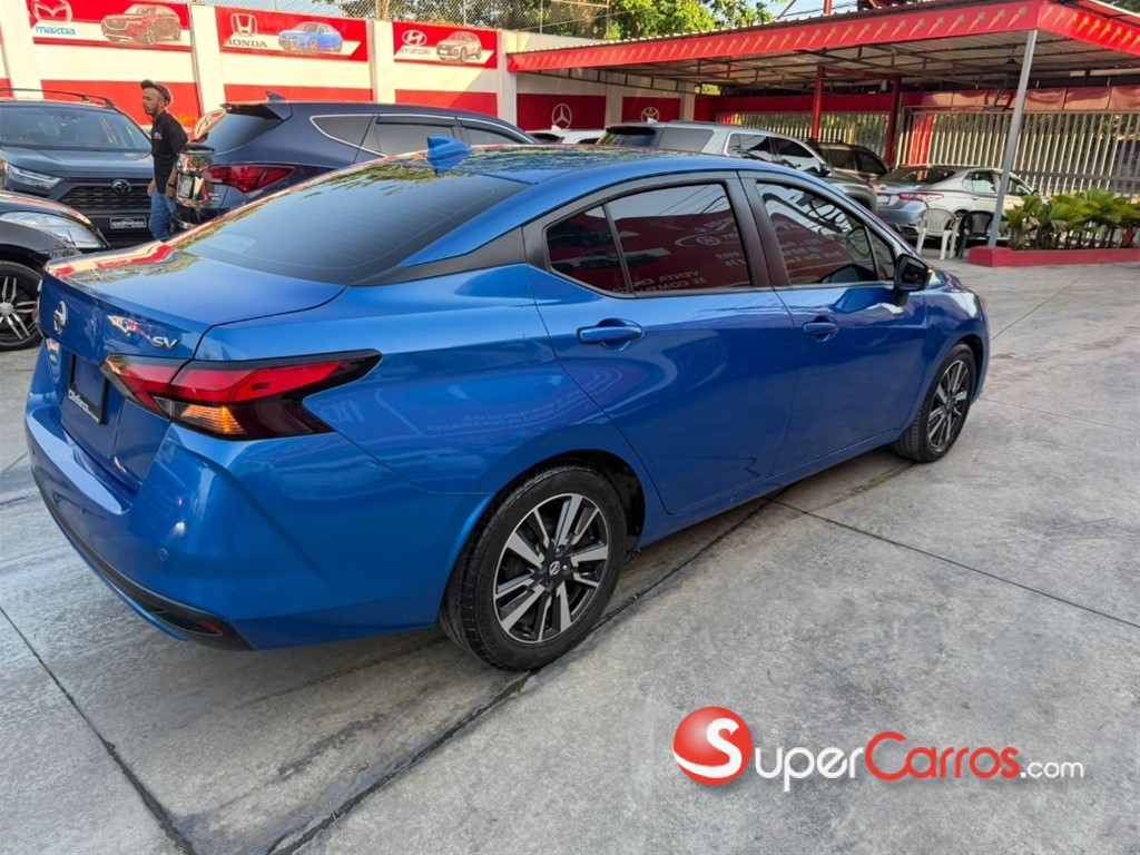 2021 Nissan Versa — foto 4 / 8