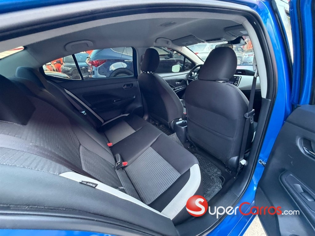 2021 Nissan Versa — foto 7 / 8