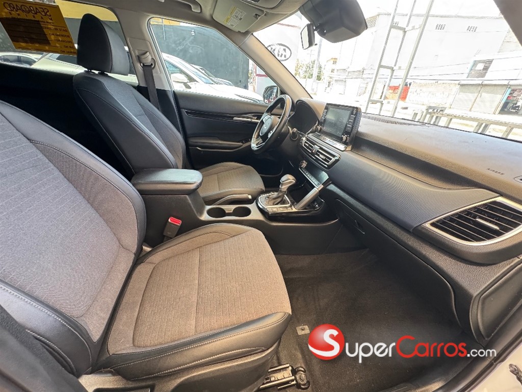 2023 Kia Seltos EX — foto 9 / 12