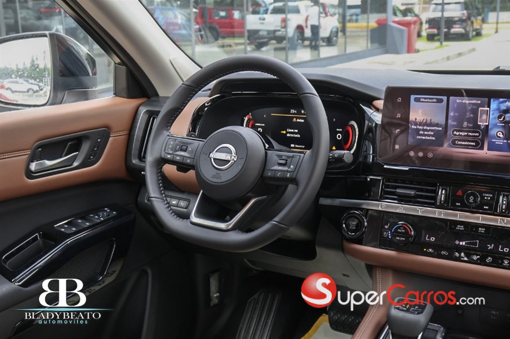 2027 Nissan Pathfinder Exclusive — foto 7 / 12