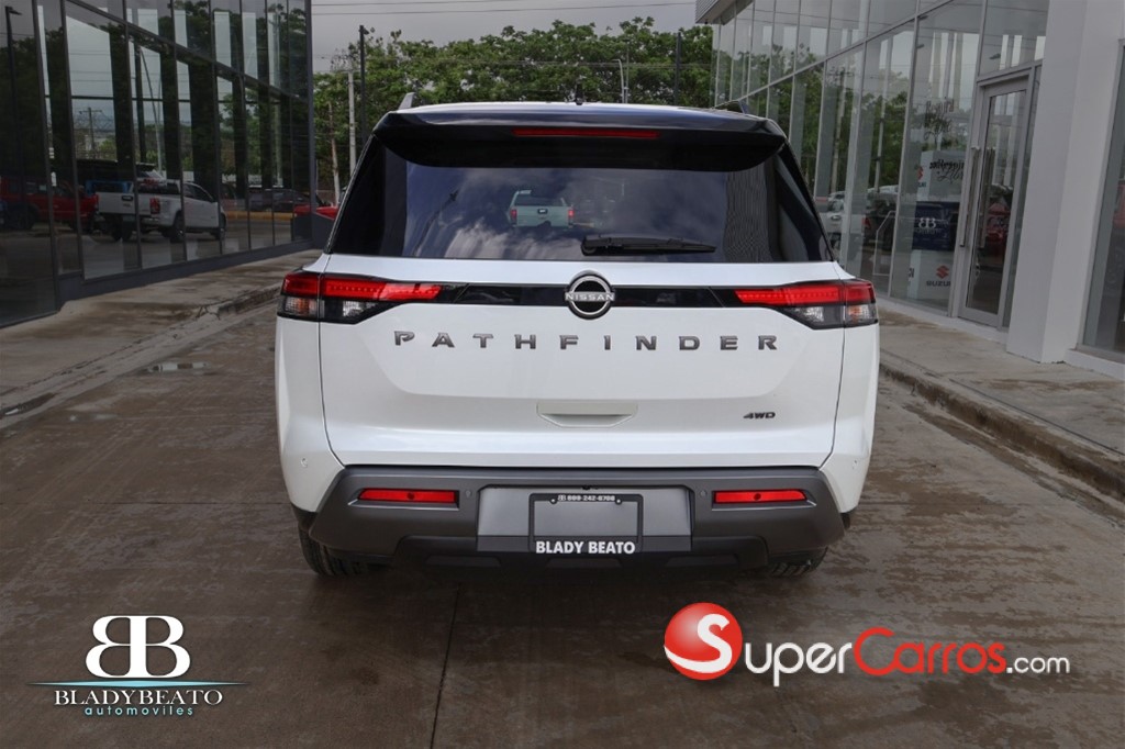 2027 Nissan Pathfinder Exclusive — foto 9 / 12