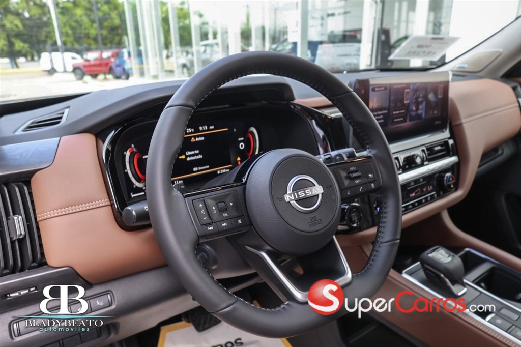 2027 Nissan Pathfinder Exclusive — foto 11 / 12