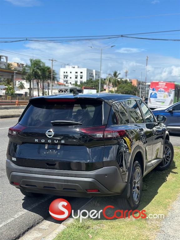 2021 Nissan Rogue — foto 4 / 10