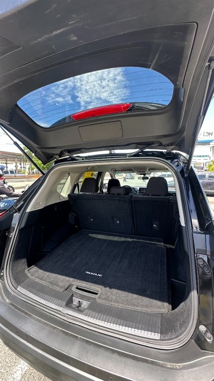 2021 Nissan Rogue — foto 5 / 10