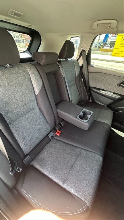 2021 Nissan Rogue — foto 6 / 10