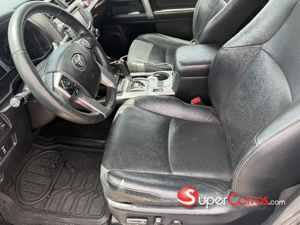 2018 Toyota 4 Runner Limited — foto 6 / 7