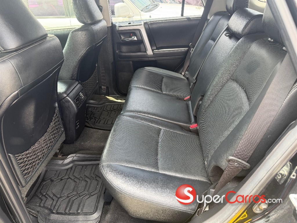 2018 Toyota 4 Runner Limited — foto 7 / 7