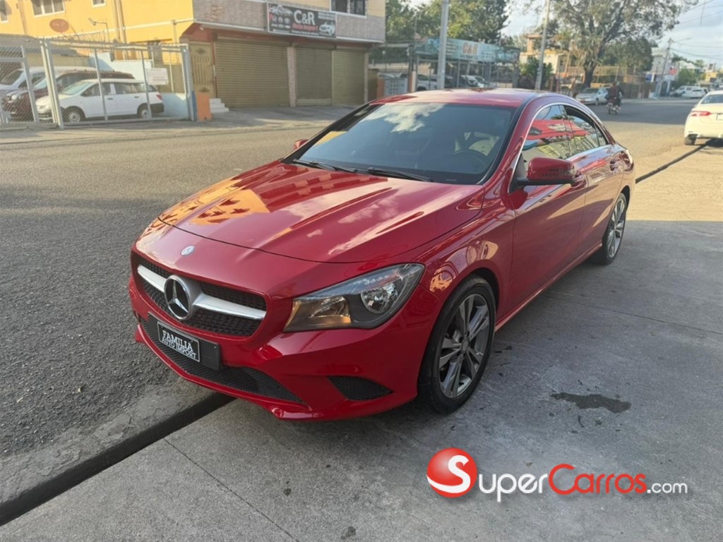 2016 Mercedes-Benz Clase CLA 180 — foto 4 / 8
