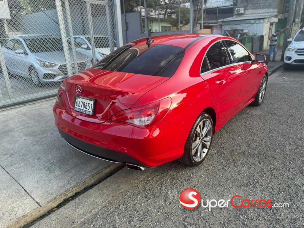 2016 Mercedes-Benz Clase CLA 180 — foto 5 / 8