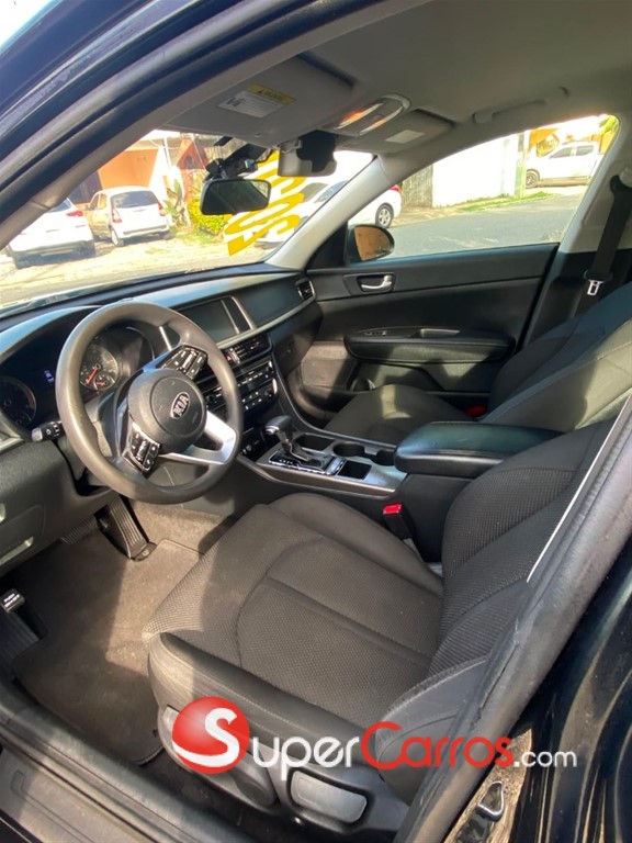 2020 Kia Optima FE — foto 6 / 10