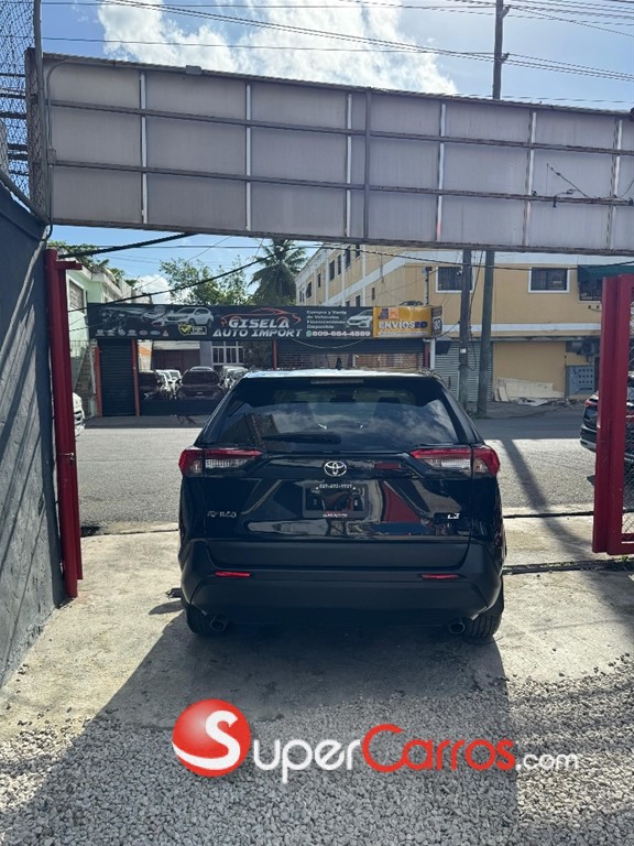 2022 Toyota RAV4 LE — foto 5 / 10