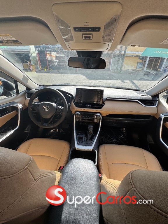 2022 Toyota RAV4 LE — foto 7 / 10