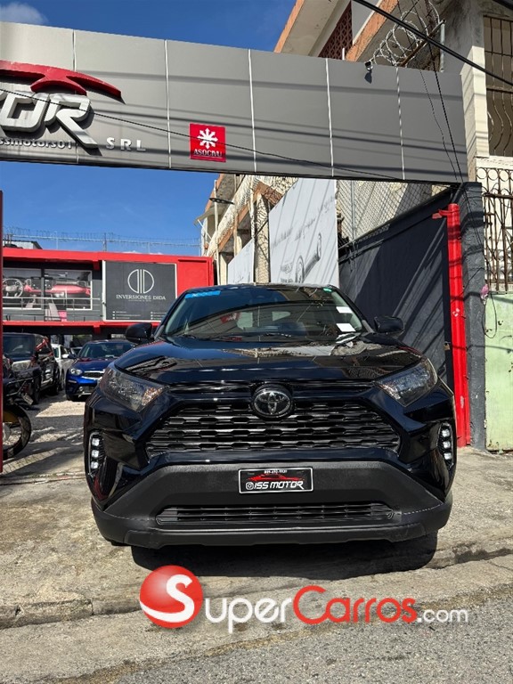 2022 Toyota RAV4 LE — foto 9 / 10