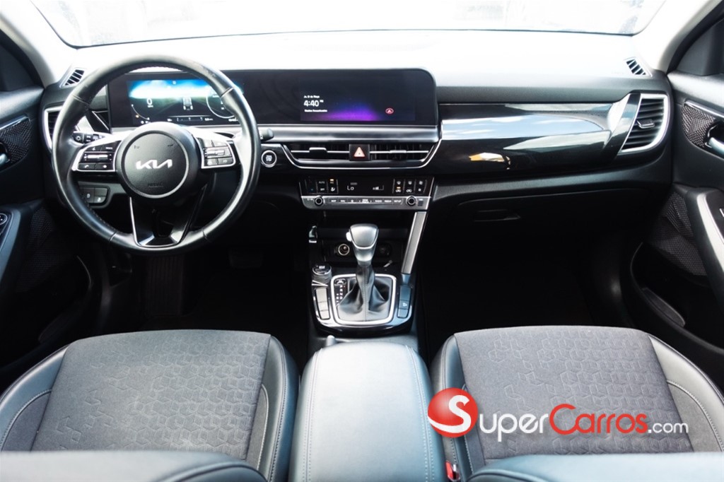 2024 Kia Seltos — foto 10 / 12