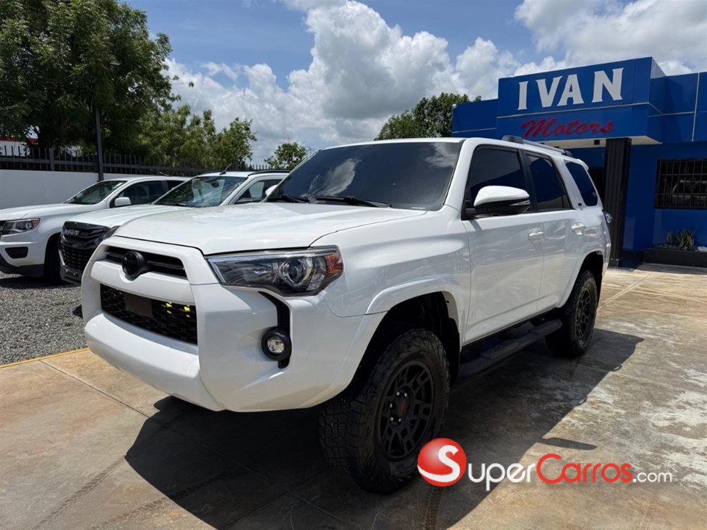 2021 Toyota 4 Runner SR5 Premium — foto 5 / 12