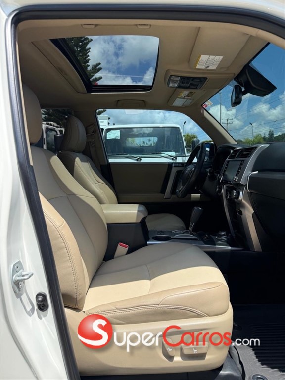 2021 Toyota 4 Runner SR5 Premium — foto 8 / 12