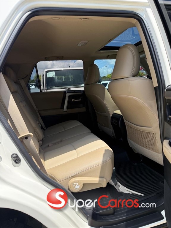 2021 Toyota 4 Runner SR5 Premium — foto 9 / 12