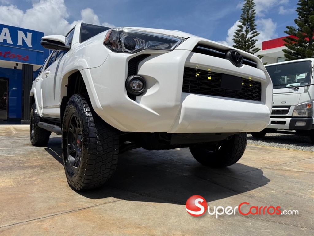 2021 Toyota 4 Runner SR5 Premium — foto 12 / 12