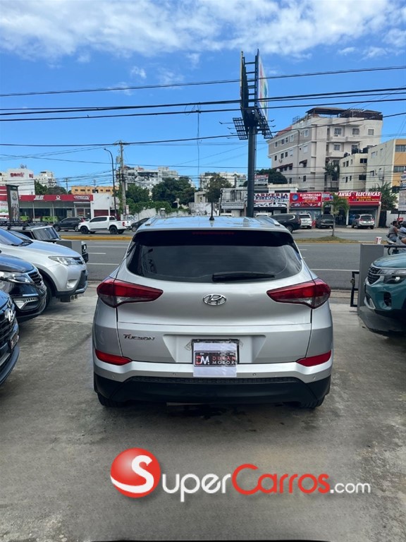 2017 Hyundai Tucson — foto 8 / 10