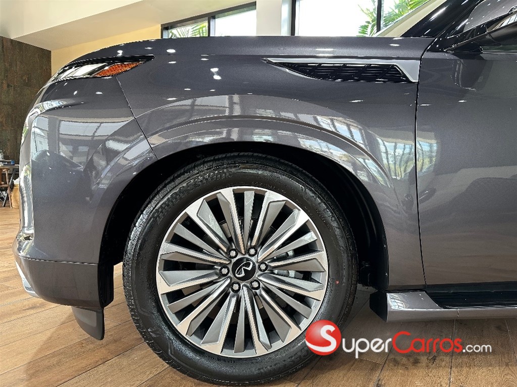 2027 Infiniti QX-80 — foto 2 / 12