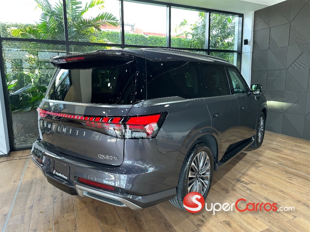 2027 Infiniti QX-80 — foto 9 / 12