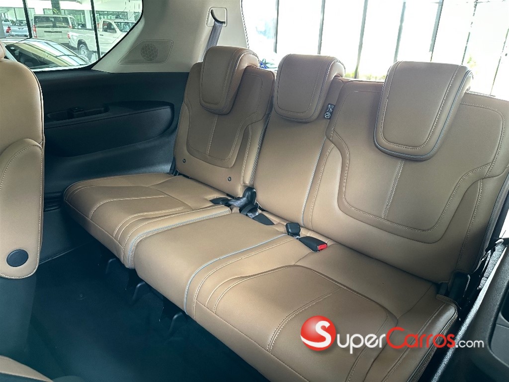 2027 Infiniti QX-80 — foto 12 / 12