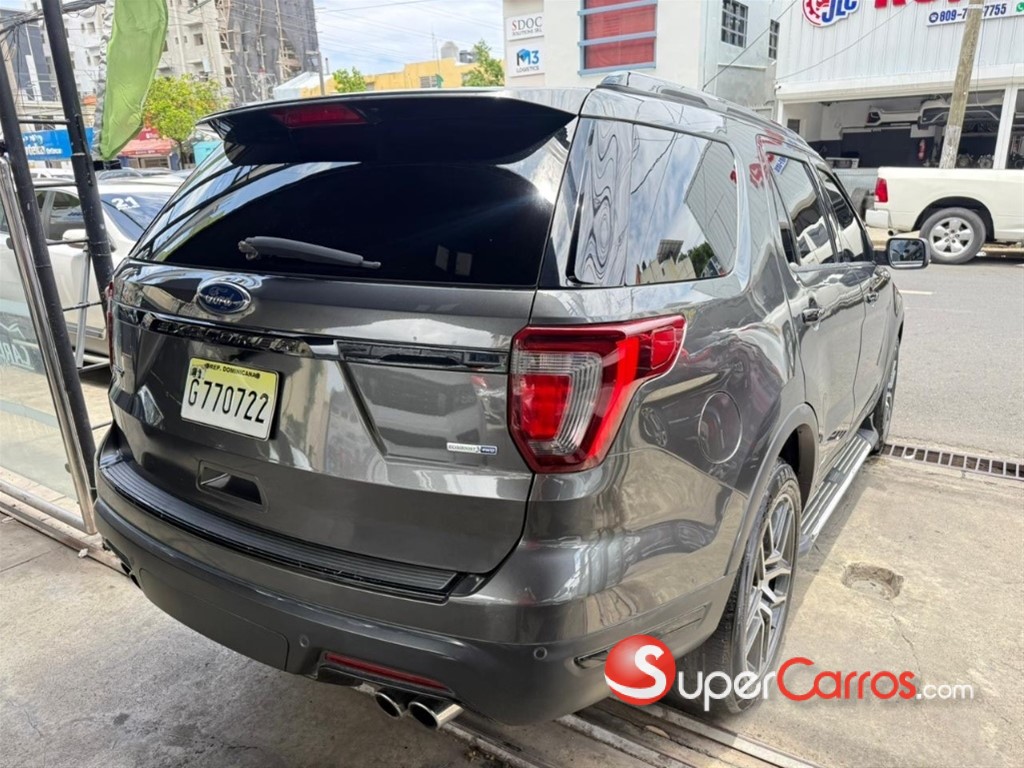 2018 Ford Explorer Sport — foto 6 / 10
