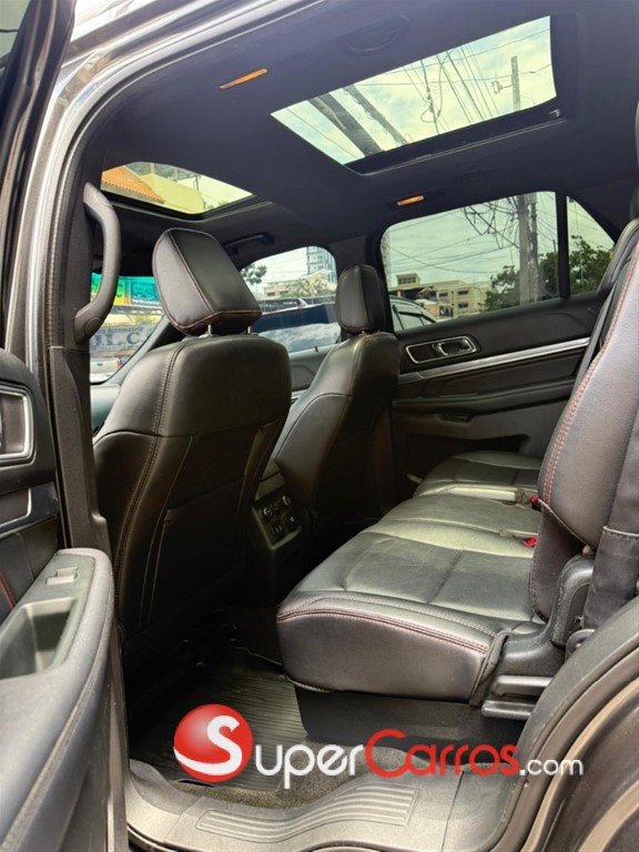 2018 Ford Explorer Sport — foto 7 / 10