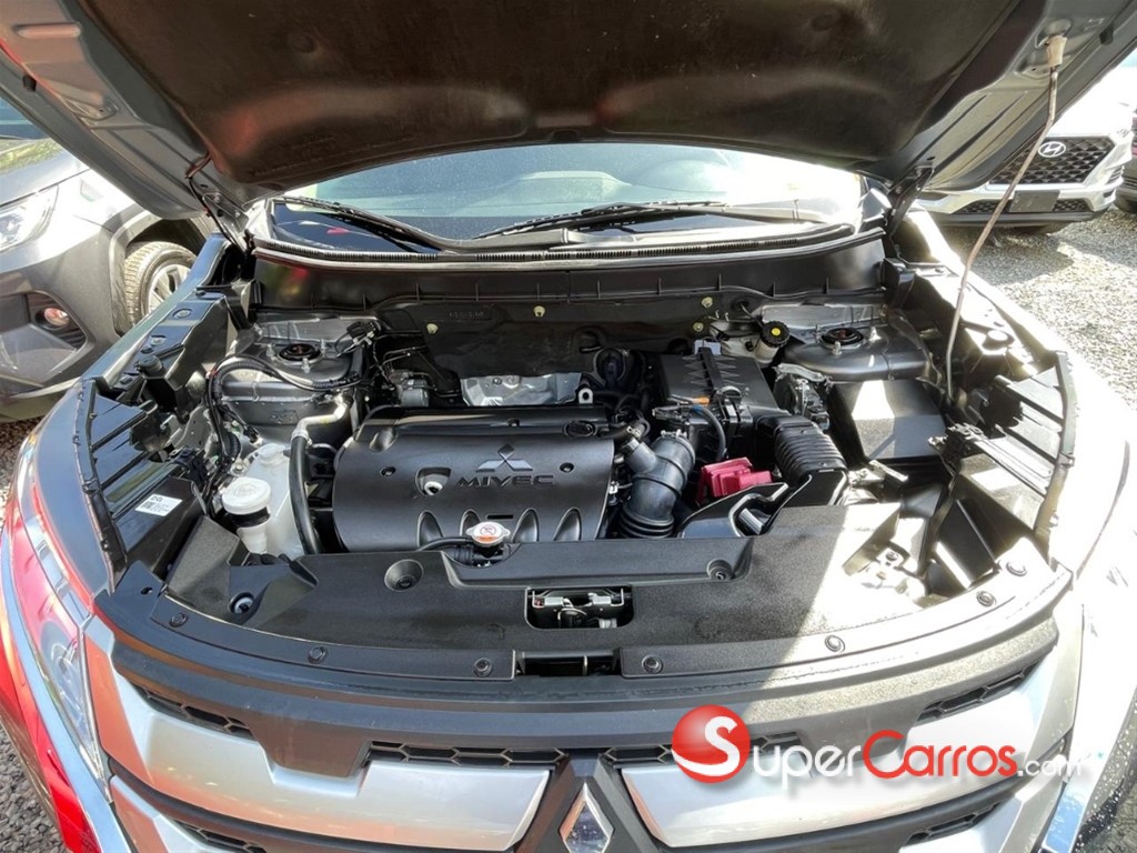 2022 Mitsubishi Motors Outlander SE — foto 11 / 11