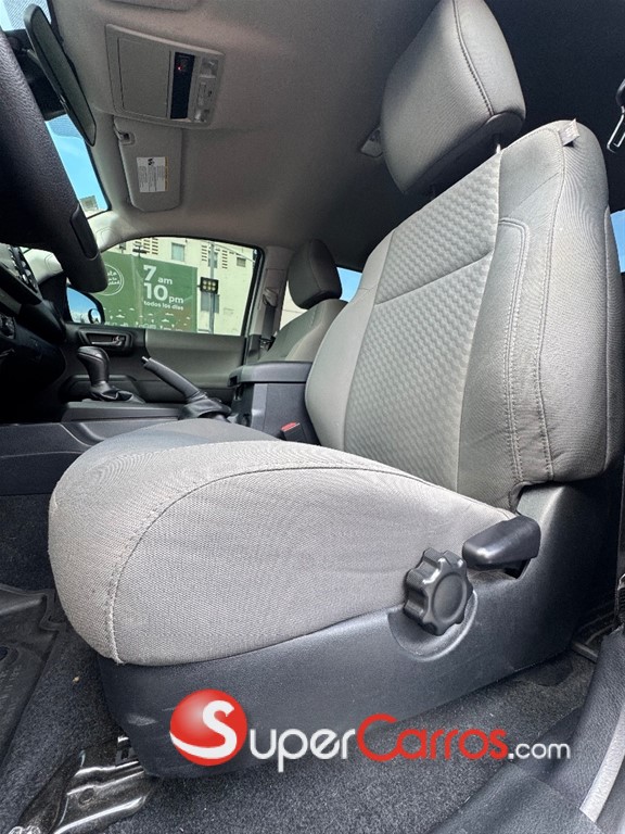 2020 Toyota Tacoma SR5 — foto 7 / 10
