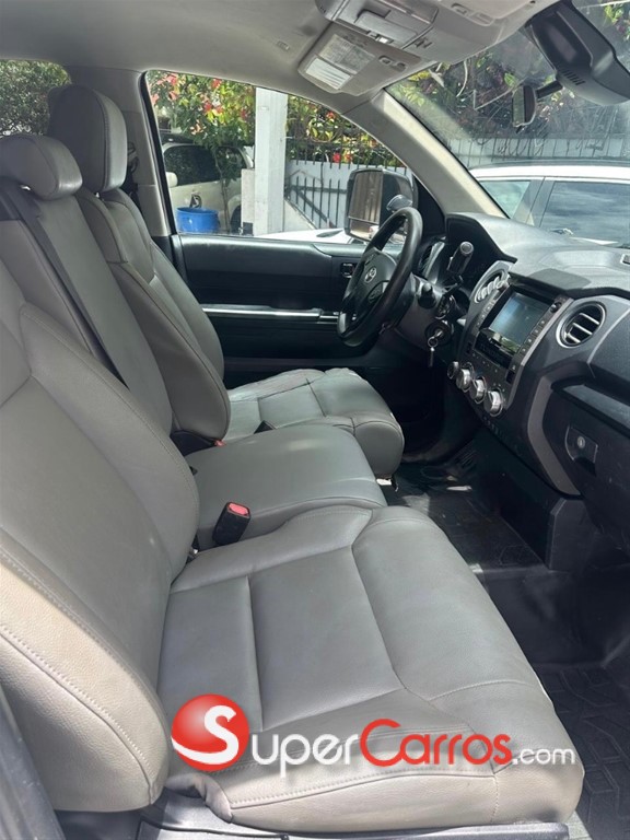 2020 Toyota Tundra SR5 — foto 4 / 6