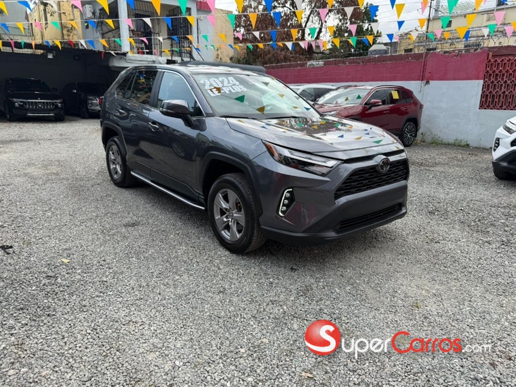 2024 Toyota RAV4 LE