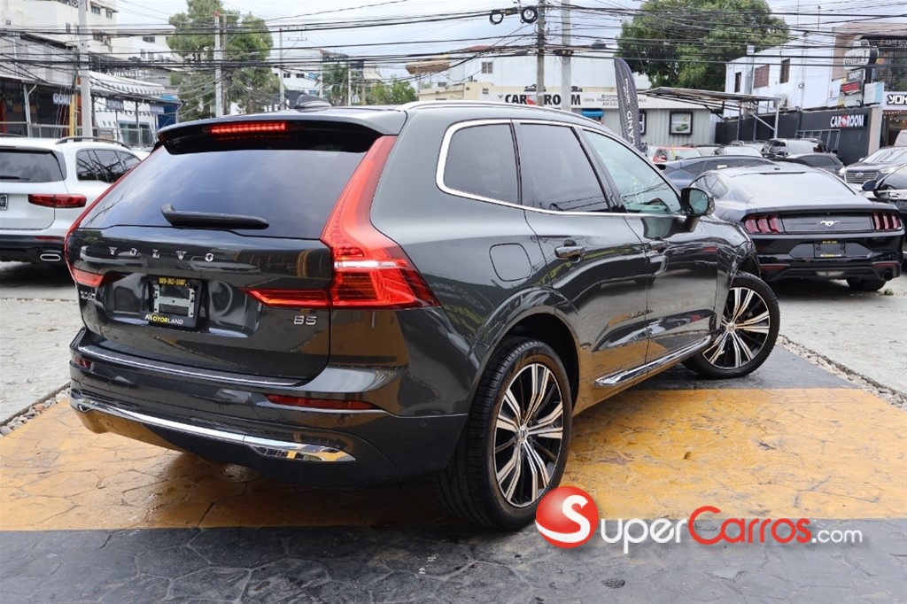 2022 Volvo XC60 B5 Inscription — foto 4 / 9